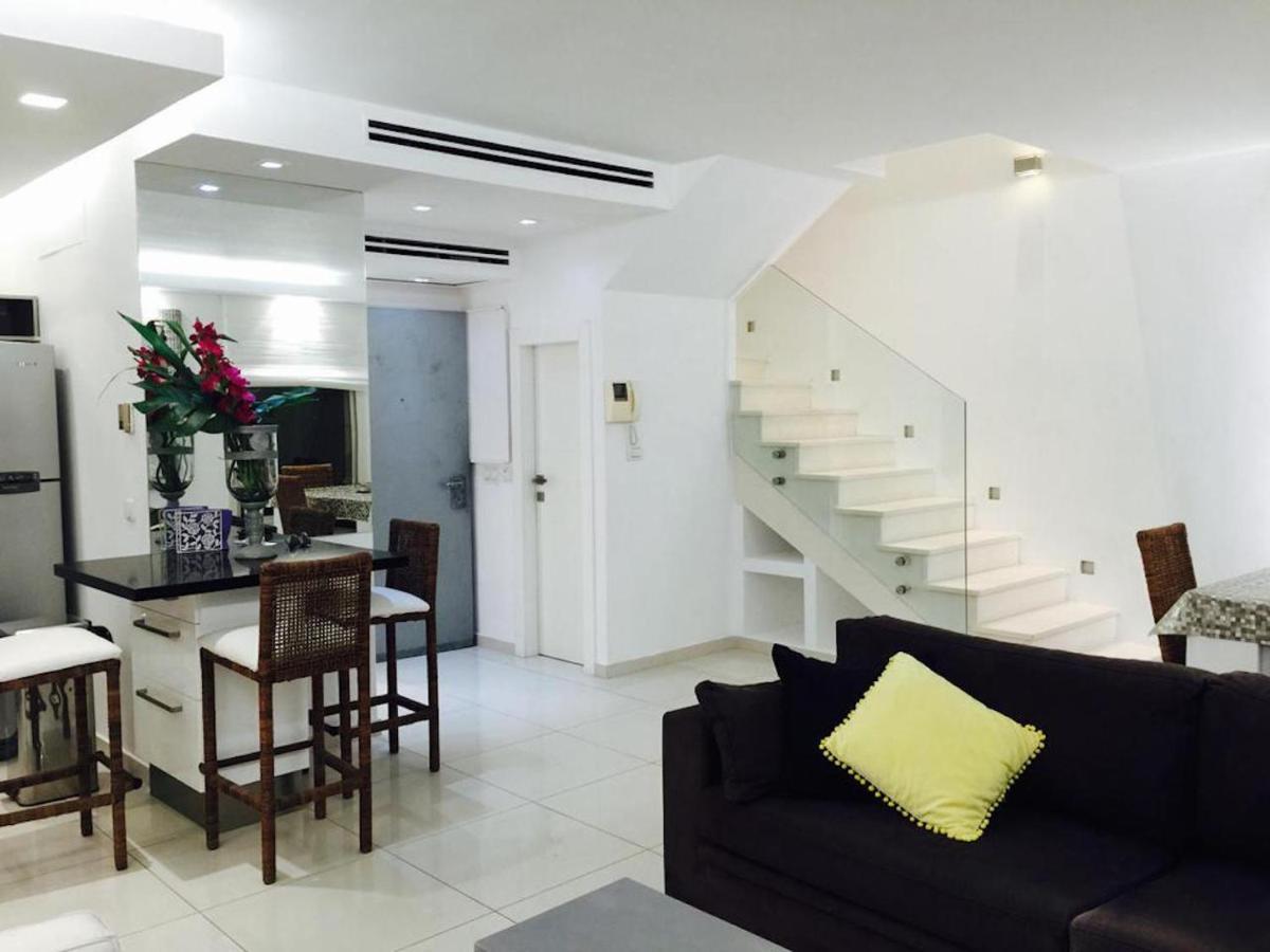 Regency Residence With Pool - Next The Beach Herzliya Exterior photo